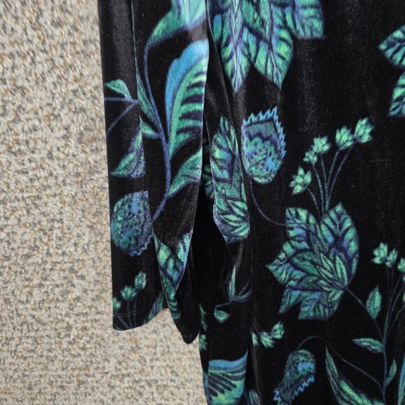 Catherines Top‎ Womens Plus 0X 14/16W Green Velvet Blouse V Neck Casual Ladies - Picture 3 of 7